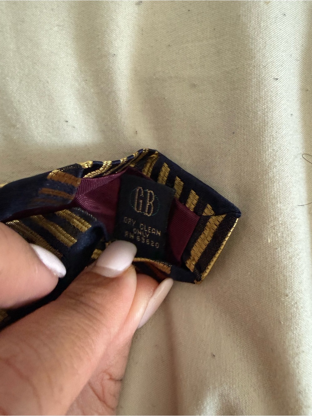 Vintage Kenson Classics by Citman Bros Handmade Silk Navy Gold Tie - Picture 5 of 6